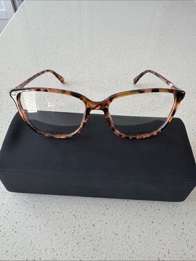 Banana Republic Tortoise Eyeglasses - Brown Tortoise. New with case and cloth